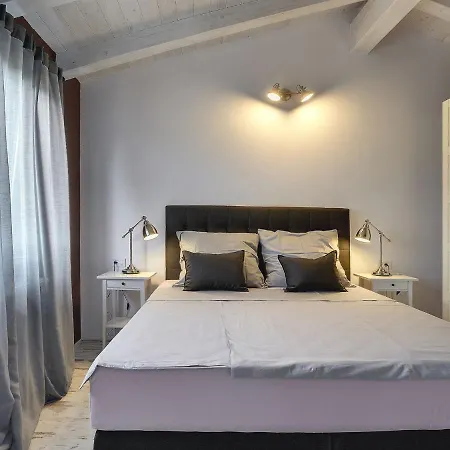 Villa Lovely With Private Pool *